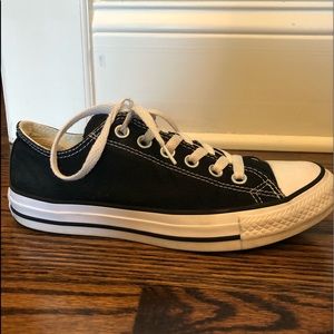 Black converse